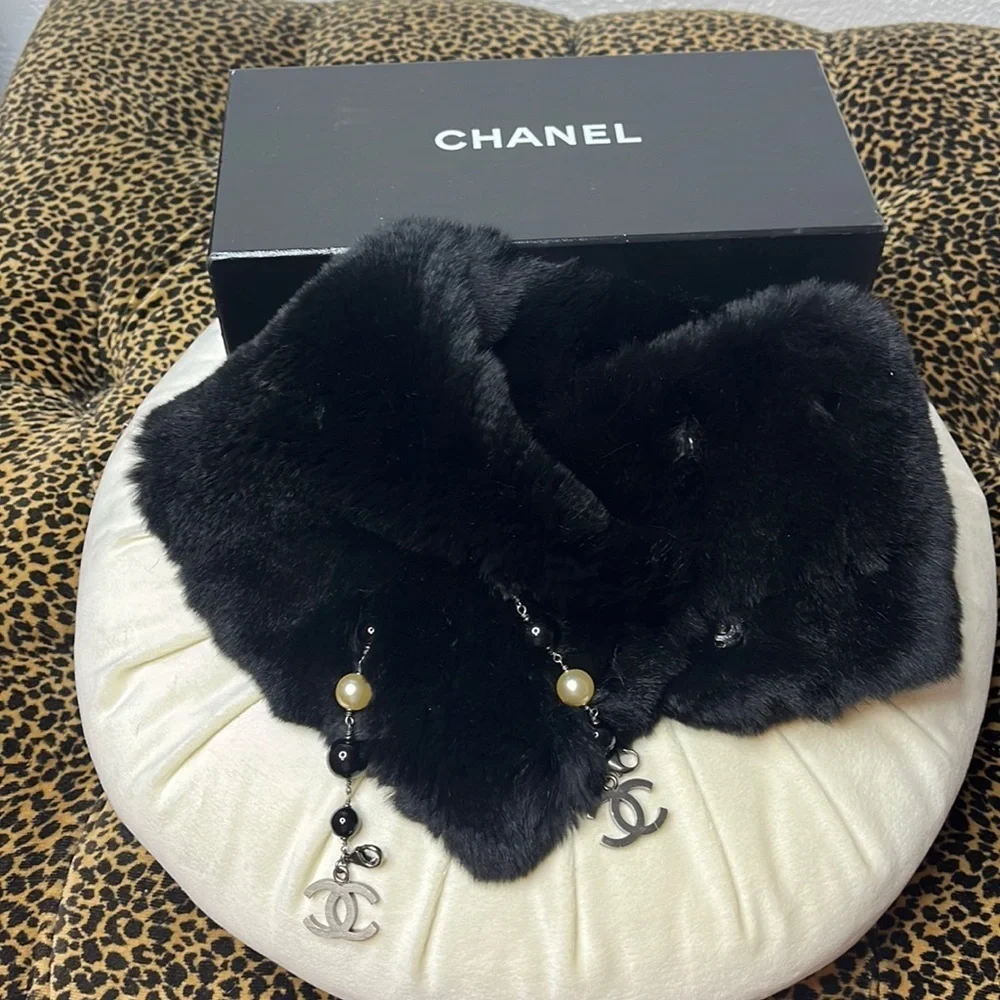 CHANEL Double C Pearl Rabbit Scarf